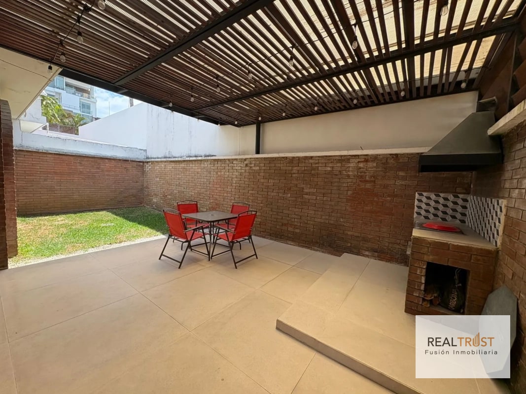 CASA EN VENTA zona 15 VH2 - 7
