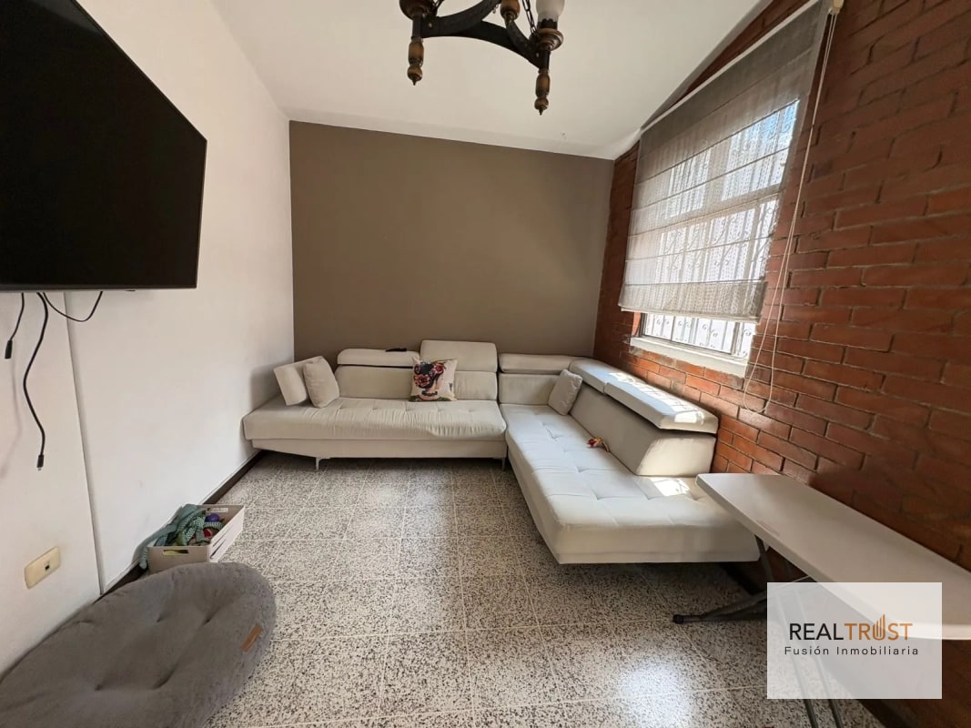 CASA EN VENTA zona 15 VH2 - 5