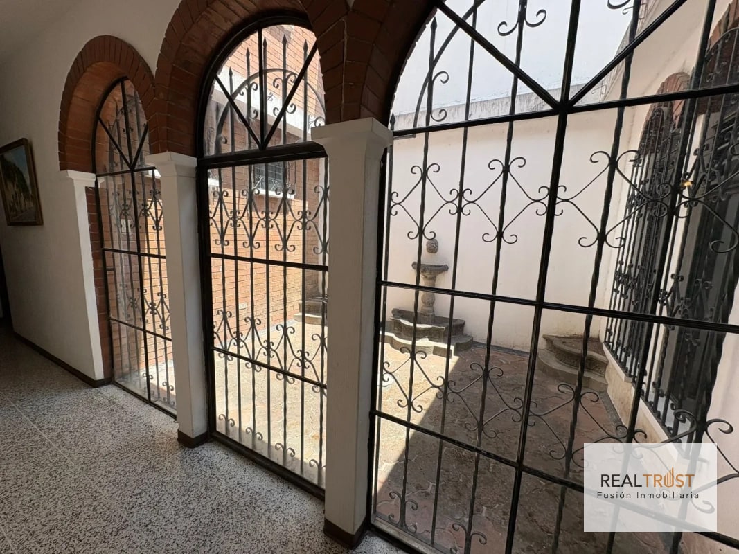 CASA EN VENTA zona 15 VH2 - 2