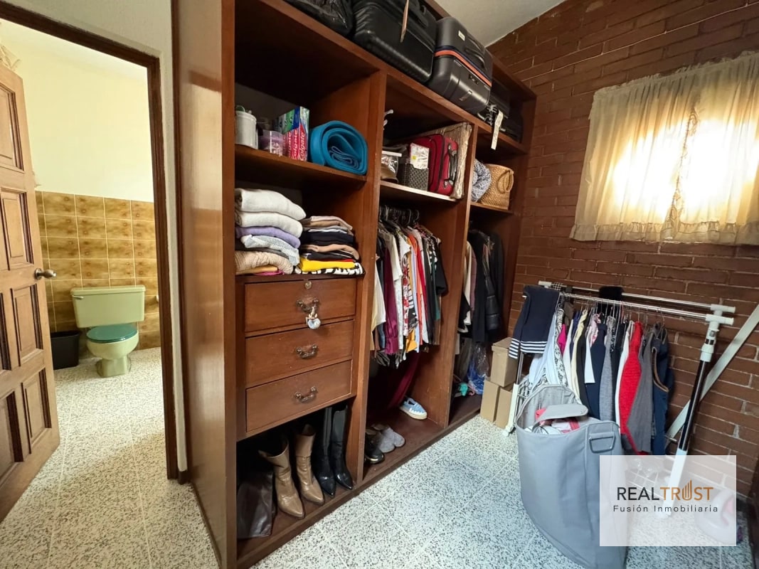 CASA EN VENTA zona 15 VH2 - 1