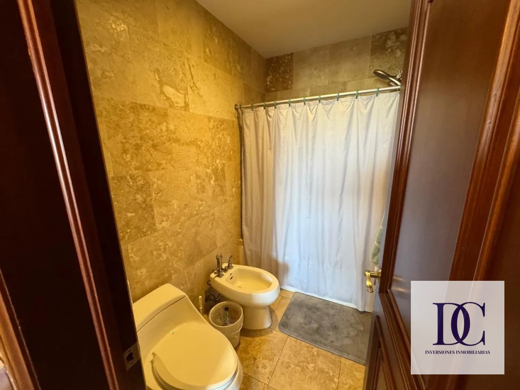 📍 APTO EN VENTA – 3 HAB + SALA FAM | EDIFICIO TORRE REAL | CAES KM 9 - 4