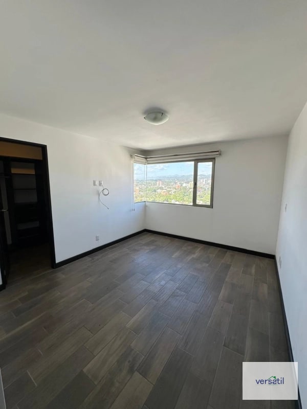 Lindo Apartamento en alquiler zona 10 Penthouse - 13