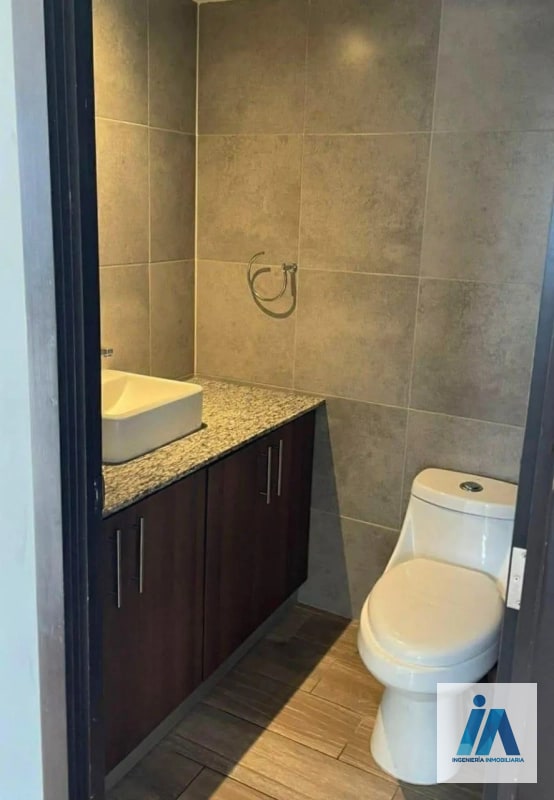 APARTAMENTO EN ALQUILER 📍 Edificio Nagano, Zona 16 - 7