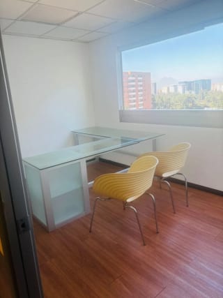 Oficina amueblada en Zona 10 — Oficina en Alquiler en Zona 10, Guatemala, Ciudad — miniatura 4 de 4