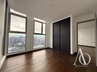 Apartamento en Venta Edificio Atarah, zona 10 N15 / EN DIRECTO — Apartamento en Venta en Atarah, Zona 10, Guatemala, Ciudad — miniatura 6 de 8