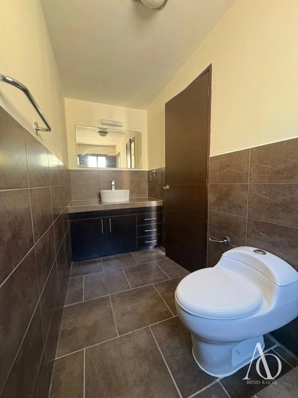 Casa en Alquiler Condominio Cumbres de La Arboleda, Km. 21.5 CES / EN DIRECTO 9 - 11