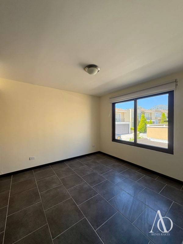 Casa en Alquiler Condominio Cumbres de La Arboleda, Km. 21.5 CES / EN DIRECTO 9 - 6