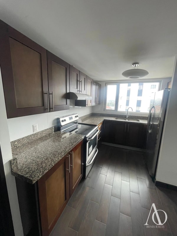 Apartamento en Alquiler Edificio Attica II, zona 14 N14 / EN DIRECTO 01 - 9