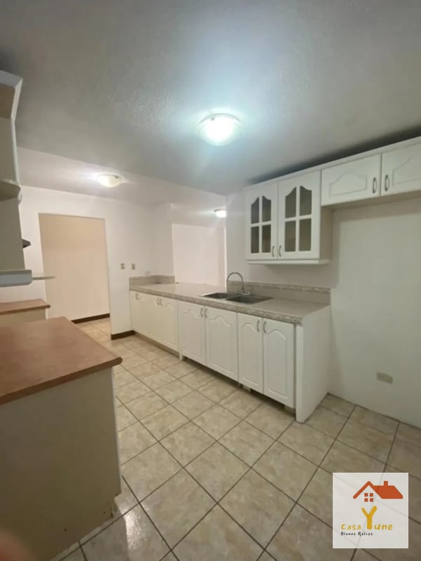 Apartamento en alquiler zona 11 Las Charcas con jardin - 3