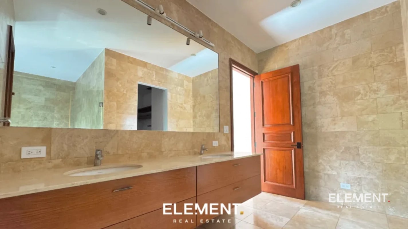 Apartamento en renta - Via Siete Zona 10 - 1