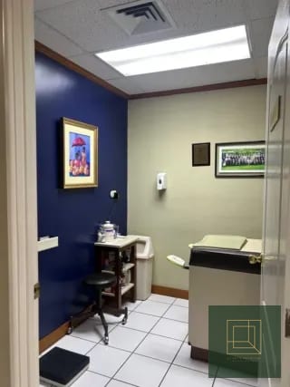 Clínica en renta Centro Medico 2 zona 10 — Clínica en Alquiler en Zona 10, Guatemala, Ciudad — miniatura 5 de 6