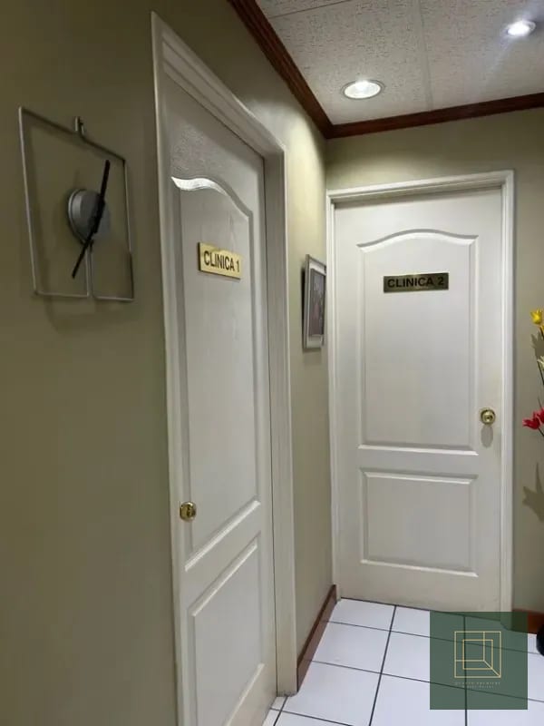 Clínica en renta Centro Medico 2 zona 10 — Clínica en Alquiler en Zona 10, Guatemala, Ciudad — foto 3 de 6