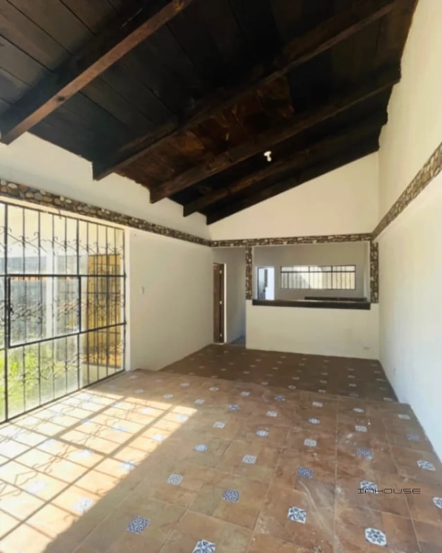 Casa En Venta En Santa Lucía Milpas Altas - 9