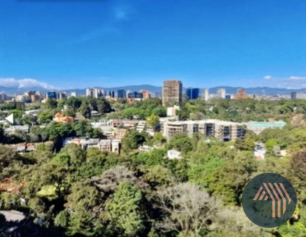 ALQUILER DE AMPLIO APARTAMENTO - TRIVÁ, ZONA 15 - 1