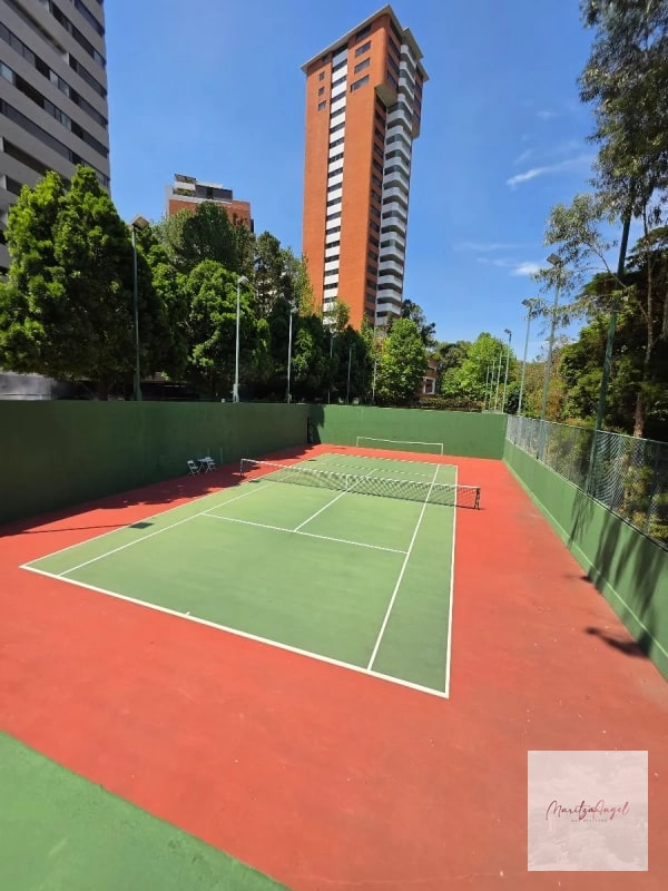 VENTA DE CASA EN ZONA 14 - 11