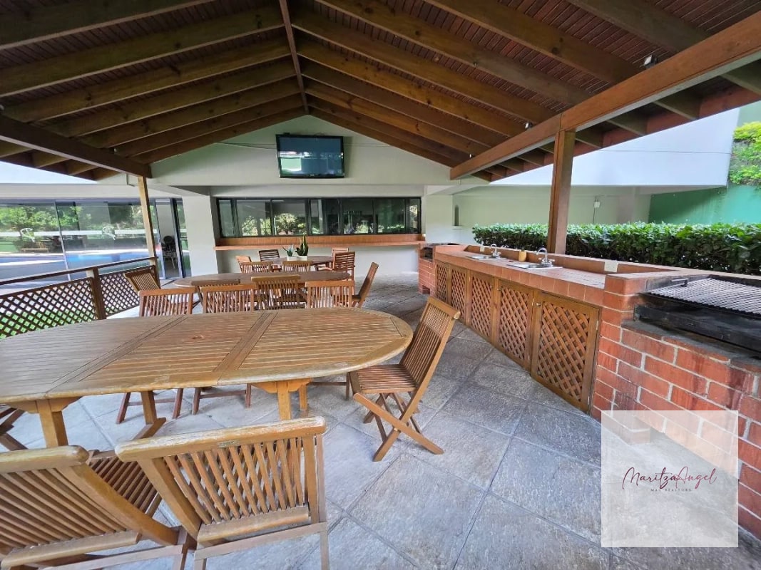 VENTA DE CASA EN ZONA 14 - 9