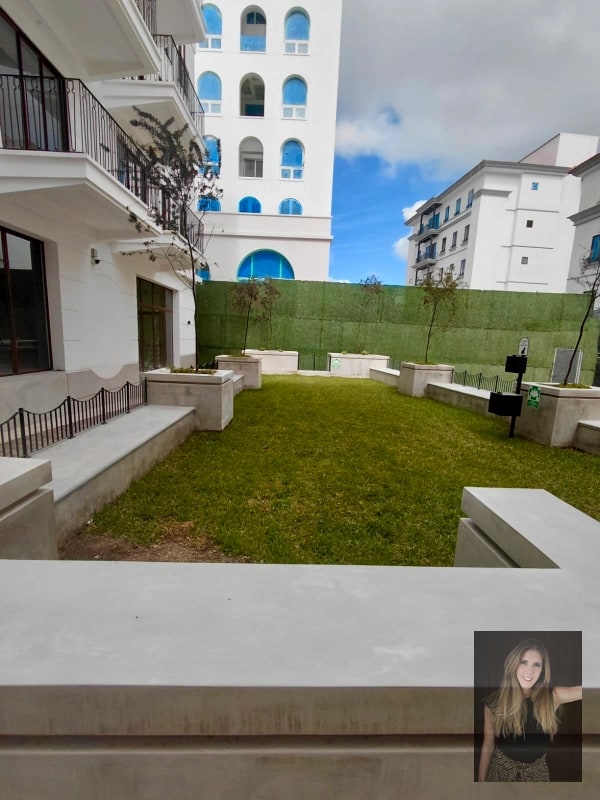 Apartamento en renta Antares de Cayala zona 16 - 2