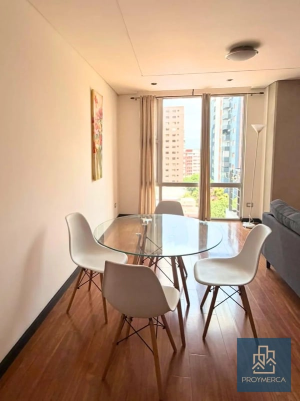 Apartamento en alquiler, Edificio Torre 14, Zona 14 - 8