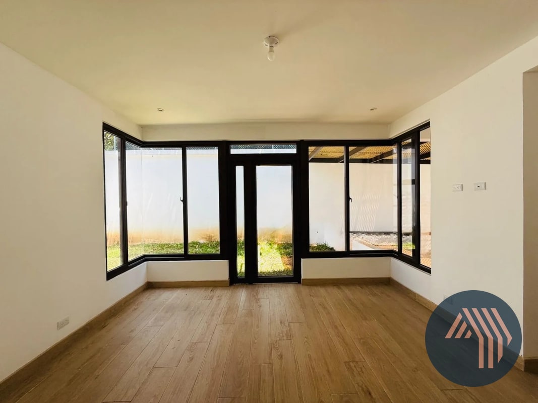 VENTA DE HERMOSAS CASAS - ARRAZOLA 1, KM 17.5 CES - 2