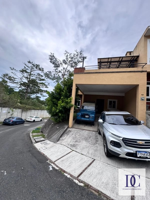 📍 CASA EN ALQUILER – ESQUINA + JARDÍN | BOSQUES DE ARRAZOLA | KM 18.5 CES - 4
