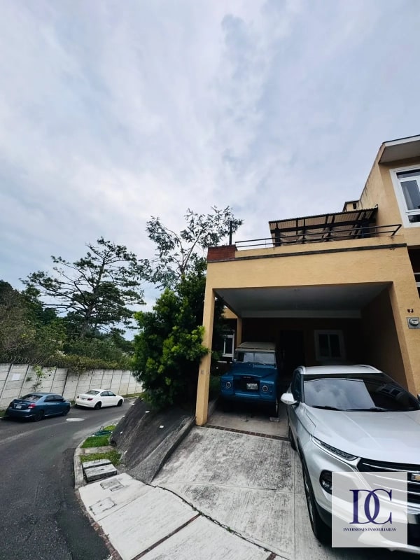 đ CASA EN ALQUILER â ESQUINA + JARDĂN | BOSQUES DE ARRAZOLA | KM 18.5 CES - 3