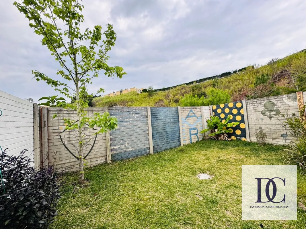 đ CASA EN ALQUILER â ESQUINA + JARDĂN | BOSQUES DE ARRAZOLA | KM 18.5 CES - 1