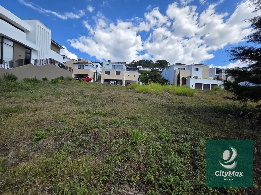 Terreno Residencial en Venta en Lomas de San Isidro Zona 16 Guatemala - 12