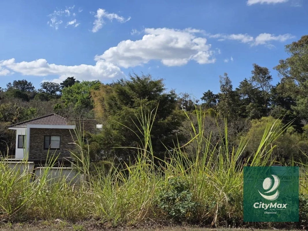 Terreno Residencial en Venta en Lomas de San Isidro Zona 16 Guatemala - 3