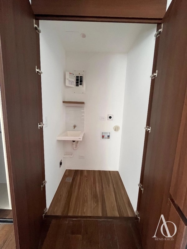 Apartamento en Venta Edificio Atarah, zona 10 N17 / EN DIRECTO - 2