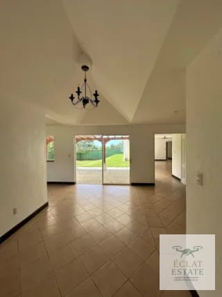 Casa de 1 nivel en renta en Casa y Campo km 24 CAES. — Casa en Alquiler en km 21-25, Carretera a El Salvador, Guatemala, Ciudad — miniatura 12 de 15