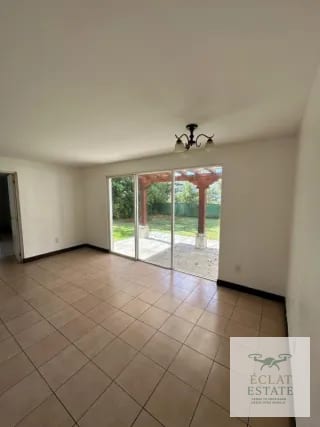 Casa de 1 nivel en renta en Casa y Campo km 24 CAES. — Casa en Alquiler en km 21-25, Carretera a El Salvador, Guatemala, Ciudad — miniatura 9 de 15