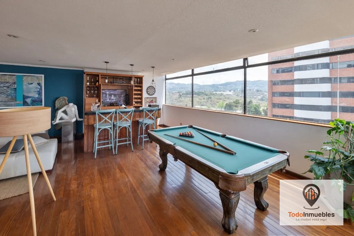Apartamento Penthouse remodelado en Venta en z14 - 12