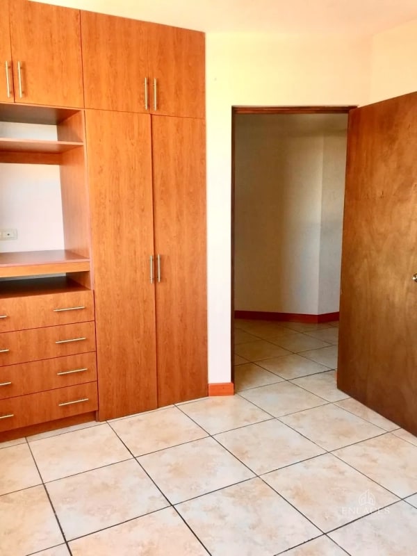 Zona 12 • Apartamento en Venta • Edificio Altos de la Colina - 7