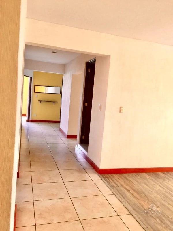Zona 12 • Apartamento en Venta • Edificio Altos de la Colina - 3
