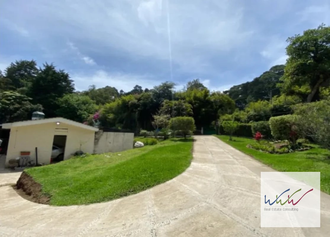 Vendo terreno para varias casas en residencial exclusivo, Km. 13 CAES - 2