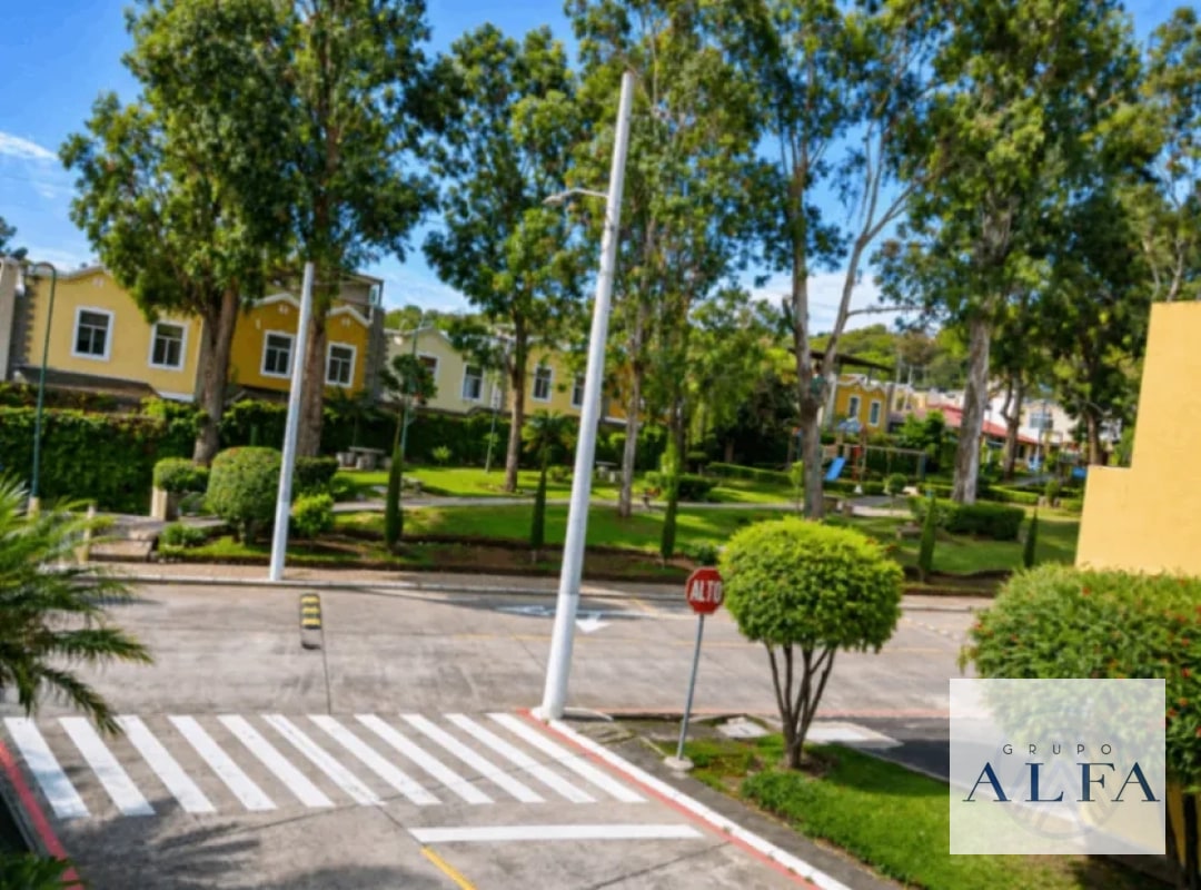 CASA TIPO TOWN HOUSE EN VENTA ALTOS DEL ENCINAL, ZONA 7 MIXCO - 2
