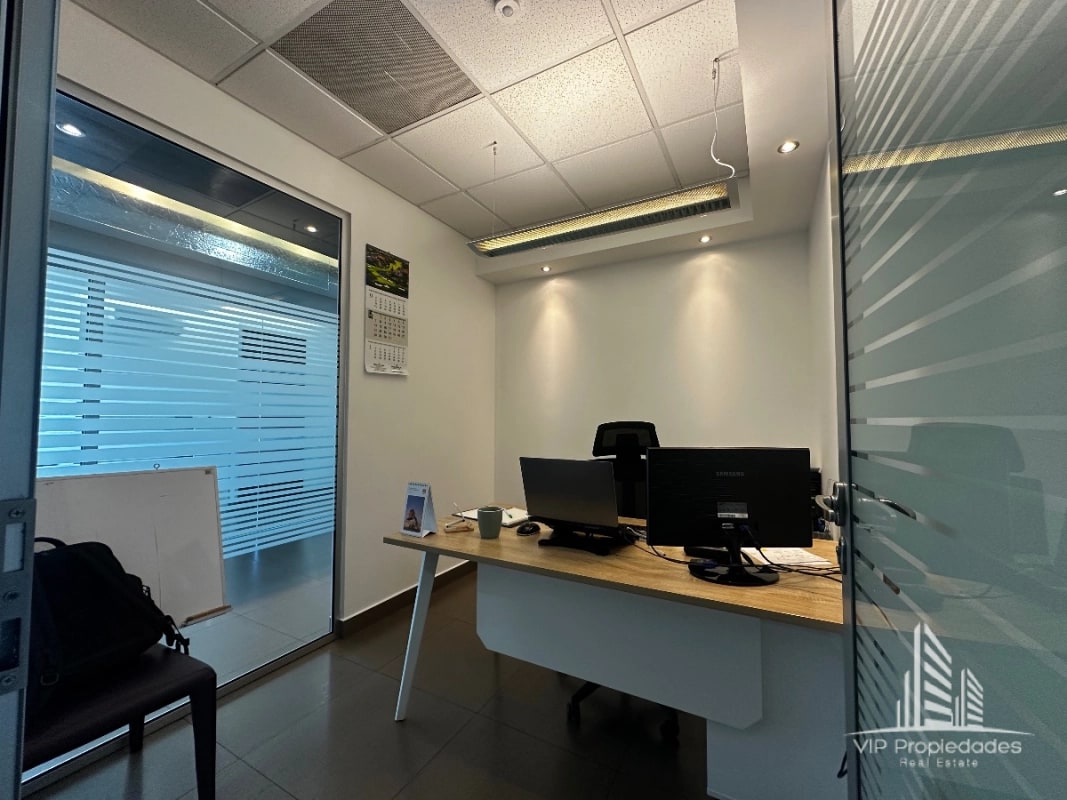 Empresarial zona pradera, vendo oficina - 4