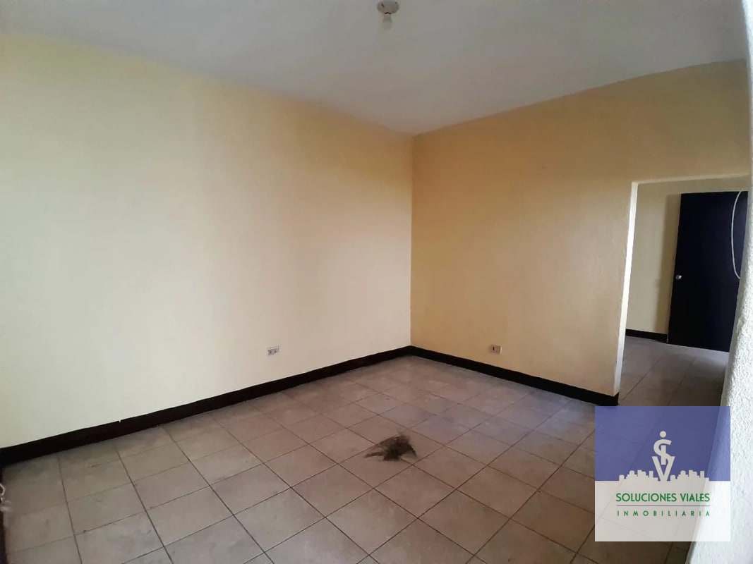 ZONA 5, VENDO CASA DE 1 NIVEL, FUERA DE GARITA - 4