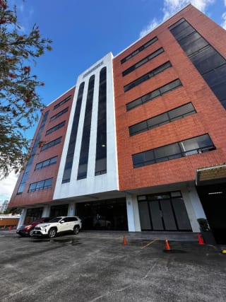 Zona 13, Edificio Condesa oficina en Alquiler — Oficina en Alquiler en Zona 13, Guatemala, Ciudad — miniatura 1 de 6