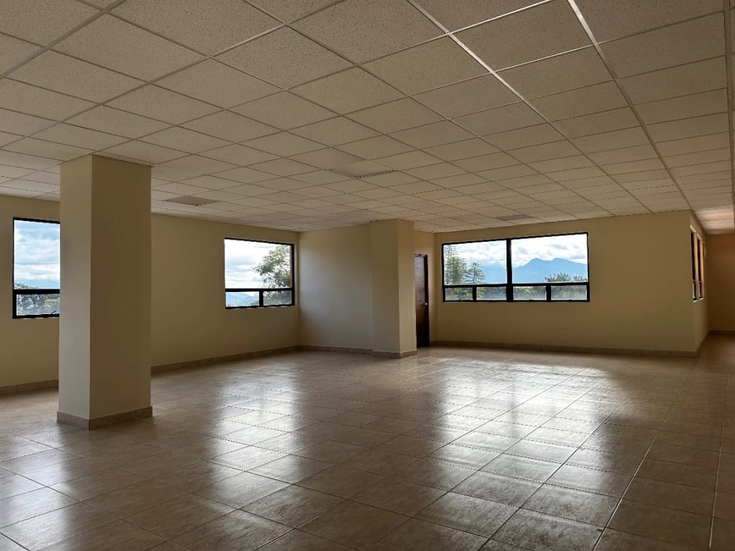 Zona 13, Edificio Condesa oficina en Alquiler — Oficina en Alquiler en Zona 13, Guatemala, Ciudad — foto 4 de 6
