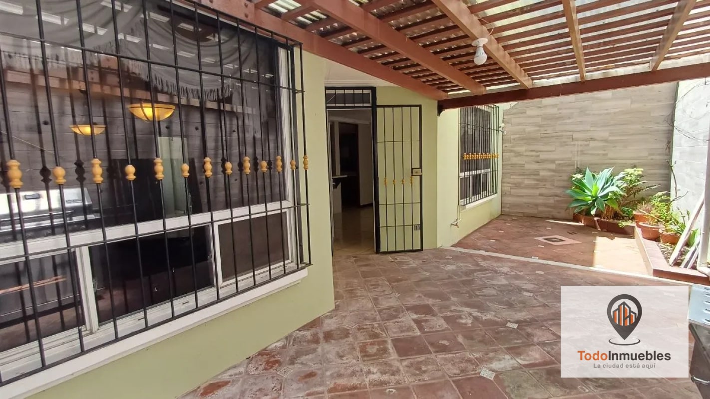 Casa en Venta en Villas de Doña Marina km 16.5 CES - 5