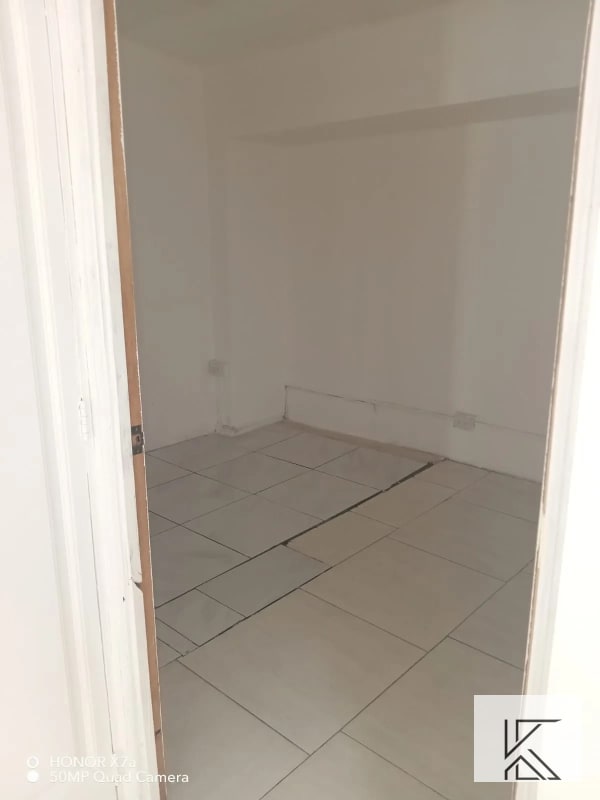 Local comercial en zona 10 - 7