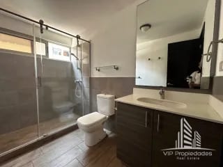 Casalini zona 10, apartamento amueblado en alquiler — Apartamento en Alquiler en Cassalini, Zona 10, Guatemala, Ciudad — miniatura 6 de 9
