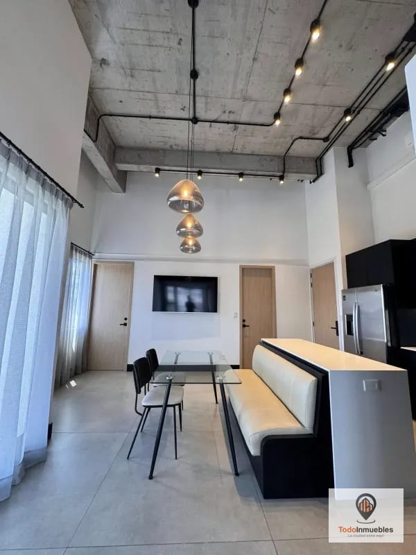 Apartamento Penthouse Loft en Renta en z10 — Apartamento en Alquiler en Zona 10, Guatemala, Ciudad — foto 4 de 11