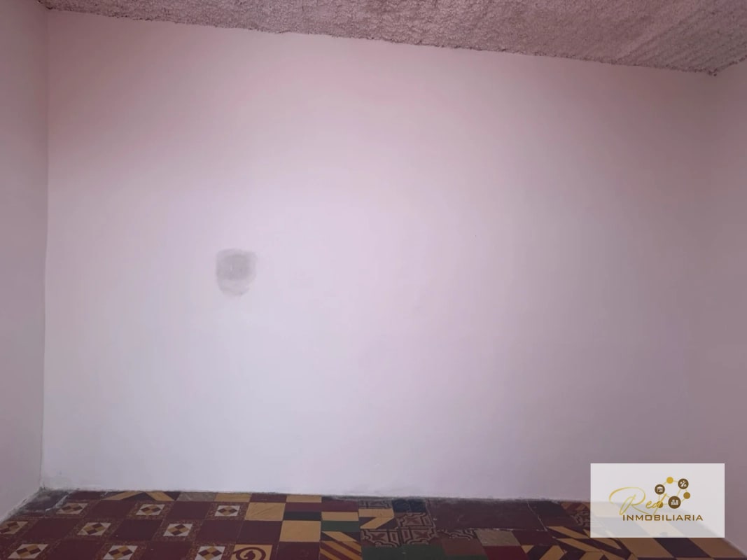 Venta de propiedad grande San Pedrito zona 5 - 6