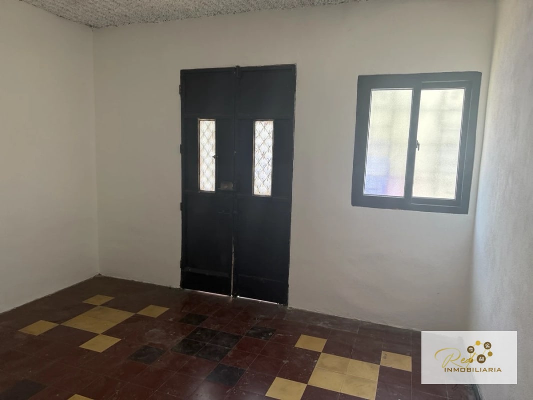 Venta de propiedad grande San Pedrito zona 5 - 2