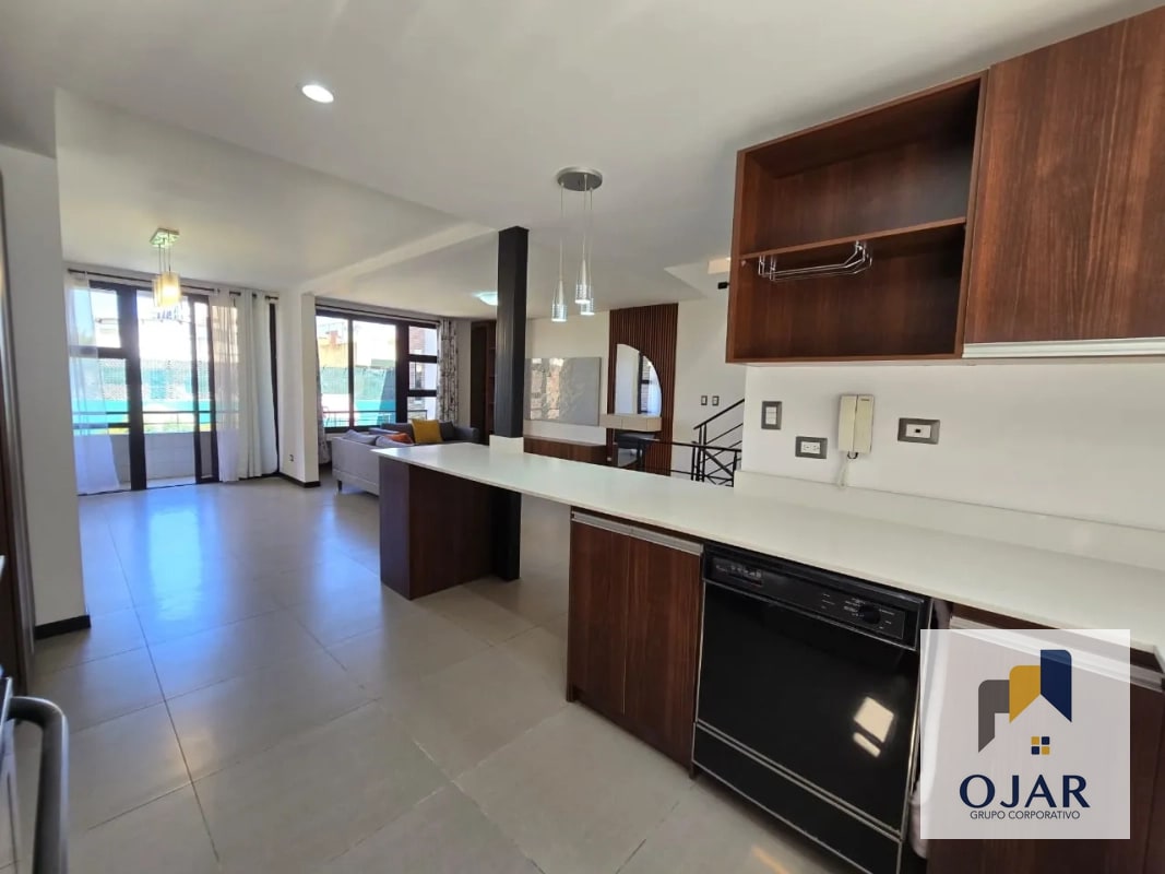 CASA EN RENTA EN ZONA 14, CONDOMINIO EXCLUSIVO. - 1