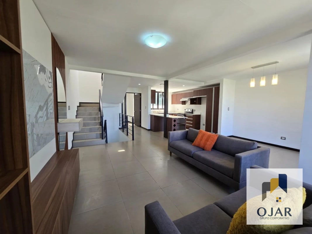 CASA EN RENTA EN ZONA 14, CONDOMINIO EXCLUSIVO. - 4