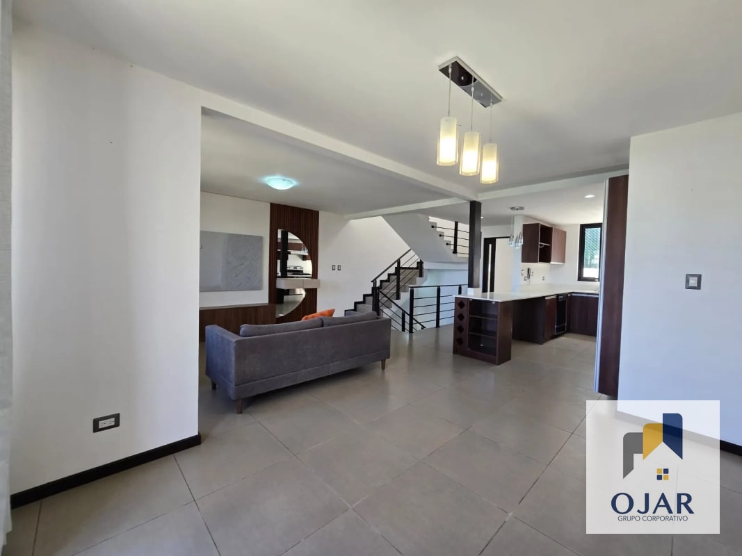 CASA EN RENTA EN ZONA 14, CONDOMINIO EXCLUSIVO. - 8