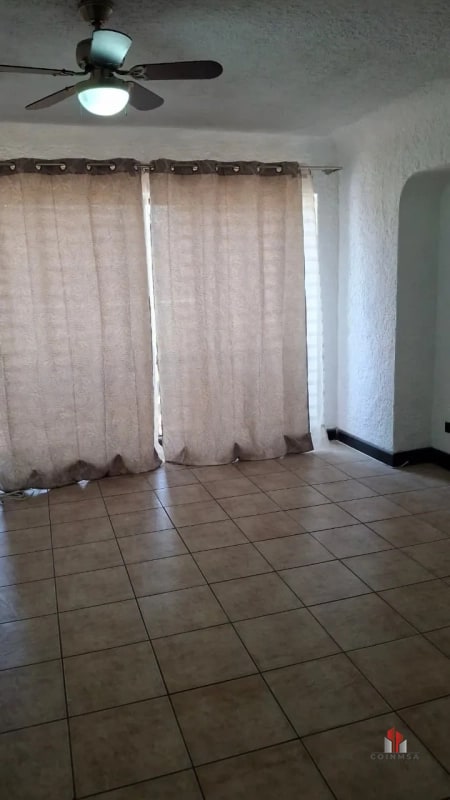 Apartamento semi-amueblado en Renta zona 10 - 5
